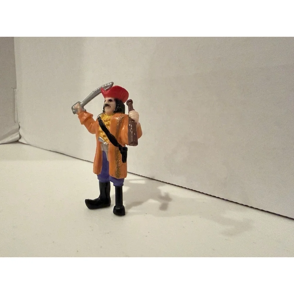Pirate PVC Figure Sword Bottle 3.5 Inch Toy Pirate Captain‎ Action Figure
